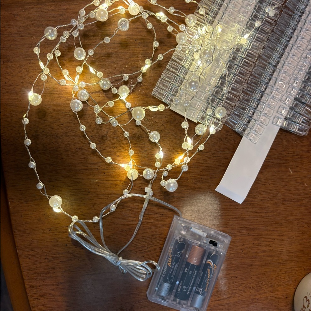 Battery-Powered String Lights with Pearls